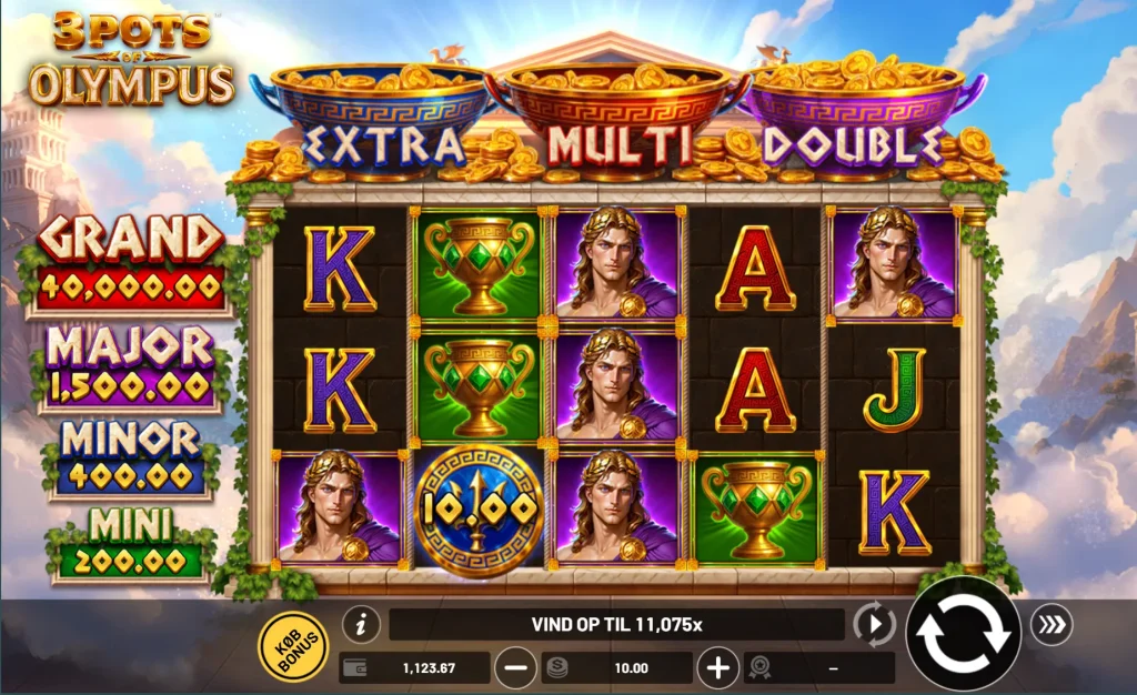 Chips og kort på et high limit-bord under dæmpet belysning